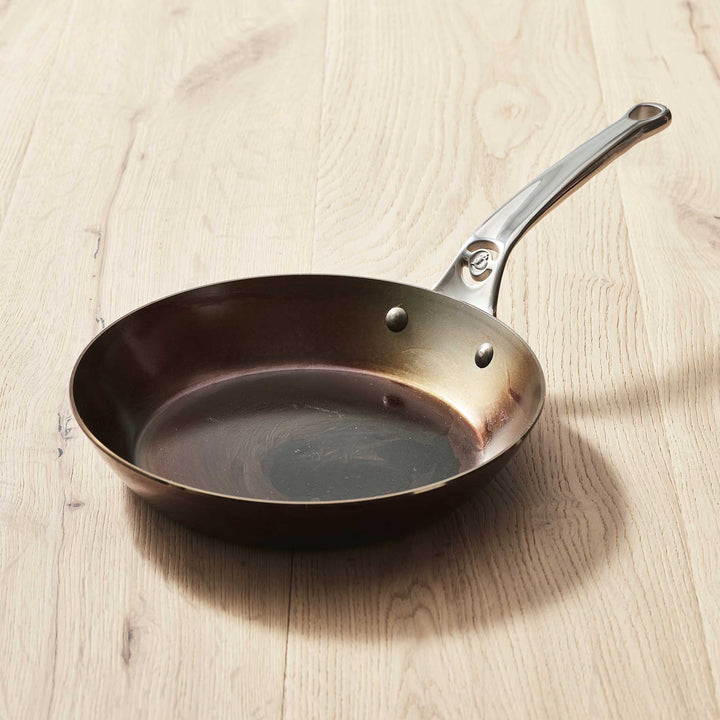 DE BUYER ofenfeste Eisenpfanne MINERAL B PRO 24 cm Karbonstahl mit Edelstahlgriff