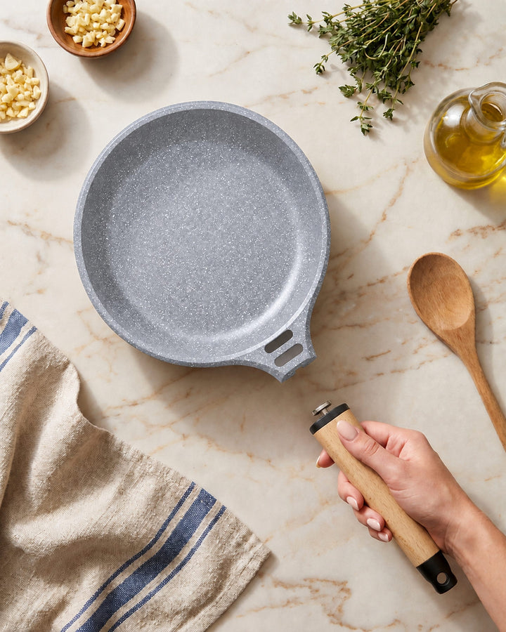 CASTEY Alu Guss Bratpfanne STONE CERAMIC 20 cm PFAS-frei abnehmbarer Holzgriff Induktion